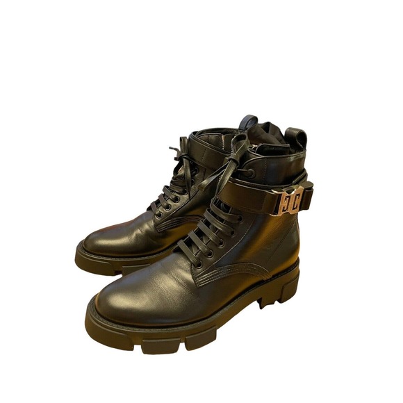 NEW Givenchy Terra 4G Buckle Combat Boot Women Size 10B Lug Sole Black Leather - Picture 3 of 14